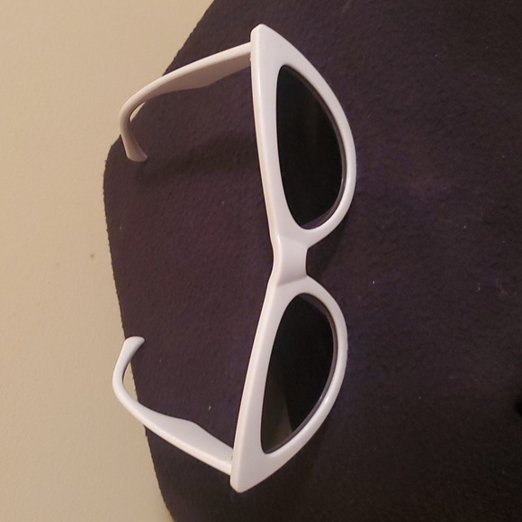 White Cat Eye Sunglasses - Picture 7 of 8